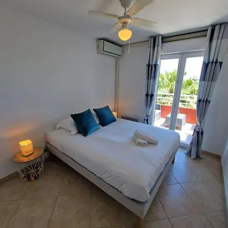 Le Juan Flore : Apt 4 Prs Vue Mer, Clim, Parking Lejlighed *