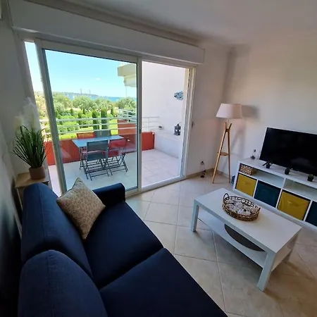 Le Juan Flore : Apt 4 Prs Vue Mer, Clim, Parking Appartement Antibes