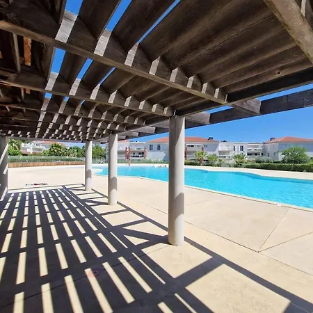 Le Juan Flore : Apt 4 Prs Vue Mer, Clim, Parking 아파트 *
